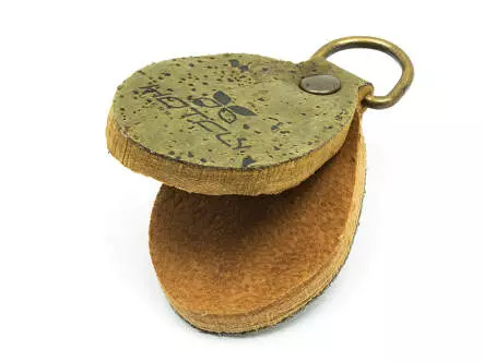 Amadou seche mouche CORKY OVAL olive